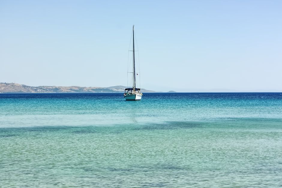 Котвене в кристално чиста лагуна на Йонийско море
